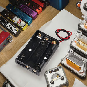 Pemegang kotak baterai plastik <span class=keywords><strong>UM</strong></span>-4 3x1,5v AAA dengan kawat 6 inci - Product Image 2