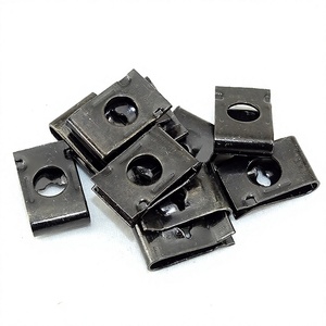 Clip Metálico para Placa de Matrícula 0017, Abrazadera en Forma de U Autorroscante para Reparación y Reemplazo de Guardabarros de Automóvil - Product Image 1