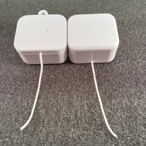 Giocattoli Musicali in Peluche con Corda a Strappo per Bambini, Vibratore con Corda, Carillon Personalizzato 54.5*49*32.2mm - Product Image 1