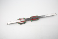 Rail de guidage linéaire à roulement de haute précision Hiwin HGH-CA/HA pour pièces de machines CNC et systèmes d'automatisation