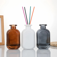 Bouteilles en verre pour diffuseurs de parfum personnalisables en gros – Flacons vides de haute qualité pour diffuseurs de parfum, en verre coloré, forme plate, transparents