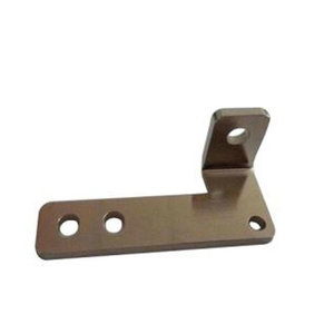 Support en L en acier avec deux trous et un trou ovale pour applications de montage - Product Image 3