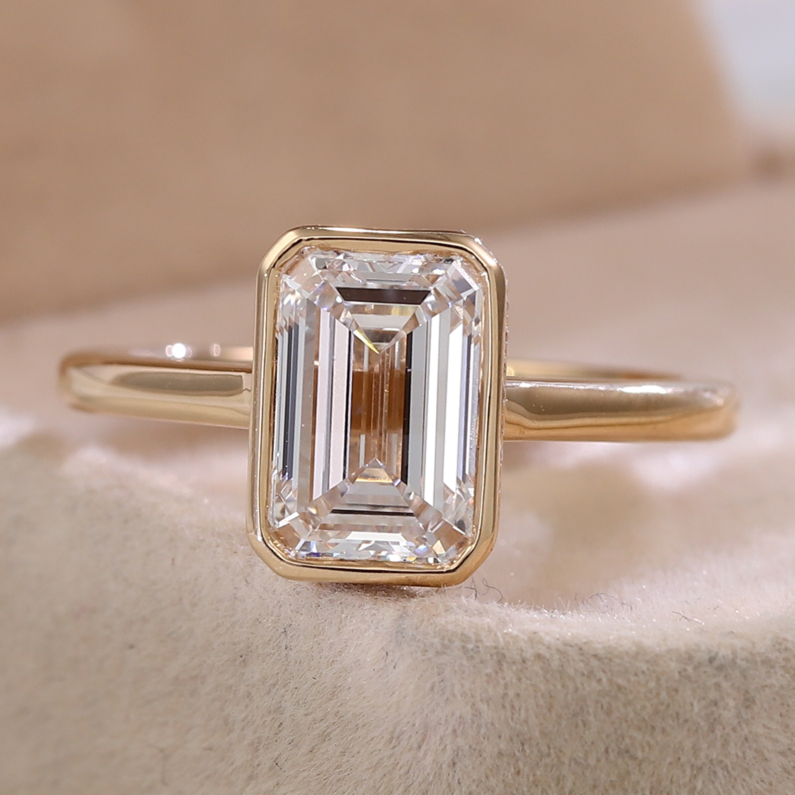 Bague en argent 925 plaqué or avec diamant de laboratoire