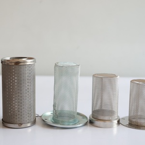 Tube cylindrique filtrant en acier inoxydable à maille diamantée en métal déployé, motif en relief, ventilation à surface ouverte, sur mesure, pour usage industriel - Product Image 1