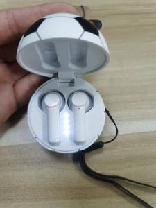 Auricolari TWS Wireless OEM Creativi e alla Moda a Forma di Pallone da Calcio, Regali <span class=keywords><strong>per</strong></span> Atleti e Festival - Product Image 5