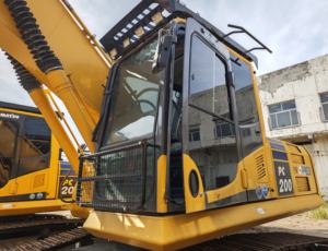 Excavadora de cadenas usada Komatsu PC200-8 de 20 toneladas, modelo 2020, cucharón de 0.8m, origen Japón, con bomba y caja de cambios - Product Image 3