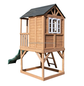 Juego de juegos para patio trasero con temática de jungla, estructura de escalada de madera, tobogán pequeño y casita de juegos. - Product Image 1