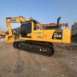 Excavatrice Komatsu PC300LC d'occasion, poids opérationnel de 30 tonnes, avec pièces de rechange pour boîte de vitesses, moteur et pompe PLC - Product Image 3