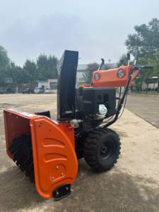 آلة إزالة الثلوج عالية الجودة، آلة إزالة الثلوج ذات التشغيل الكهربائي، آلة رمي الثلوج متعددة الوظائف بقوة 13 حصان وعجلتين - Product Image 3