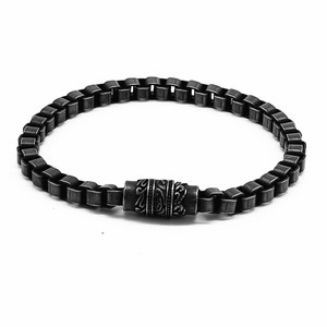Yunnique Pulsera de cadena de motocicleta de moda, acero de titanio negro, joyería unisex, accesorio de moda - Product Image 1