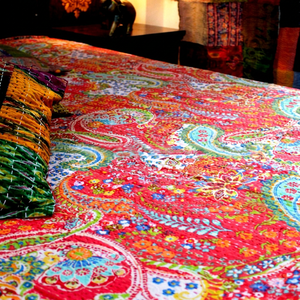 Funda de cama Paisley Kantha hecha a mano Paisley Kantha - Product Image 1