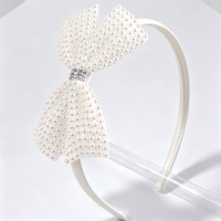 Pince à cheveux en satin avec nœud en perles blanches et strass, pince crocodile pour femmes et filles, accessoires de coiffure pour mariage et fête, 7,8x6,1 cm