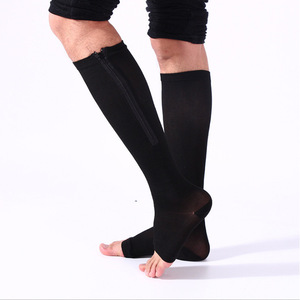 Calcetines de compresión hasta la rodilla con diseño de cremallera para correr, soporte para correr, material de nailon de color sólido, color carne oscuro - Product Image 5