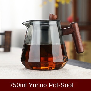 Tetera de Vidrio Borosilicato de 450ml con Asa de Madera e Infusor, Segura para Estufas Eléctricas y de Cerámica, Diseño Moderno con Silbato - Product Image 6