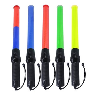 <span class=keywords><strong>Bâton</strong></span> lumineux clignotant rechargeable, baguettes de signalisation pour avions, <span class=keywords><strong>bâton</strong></span> lumineux LED pour le contrôle du trafic, <span class=keywords><strong>bâton</strong></span> de sécurité pour le contrôle du trafic - Product Image 1