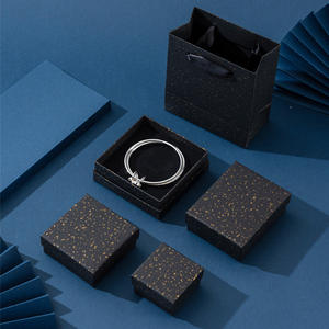 Boîte à bijoux haut de gamme avec couvercle supérieur et inférieur dorés, doublure en éponge, finition brillante, boîte d'emballage pour boucles d'oreilles, collier, bracelet - Product Image 3