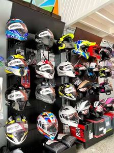 Espositore per esposizione al dettaglio per moto bici elettrica completo cappello cappello multiuso in metallo <span class=keywords><strong>Pegboard</strong></span> <span class=keywords><strong>Display</strong></span> - Product Image 4