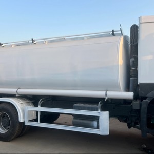 Camion arroseur d'<span class=keywords><strong>occasion</strong></span> pour le nettoyage routier, haute capacité, HOWO 371 - Product Image 4
