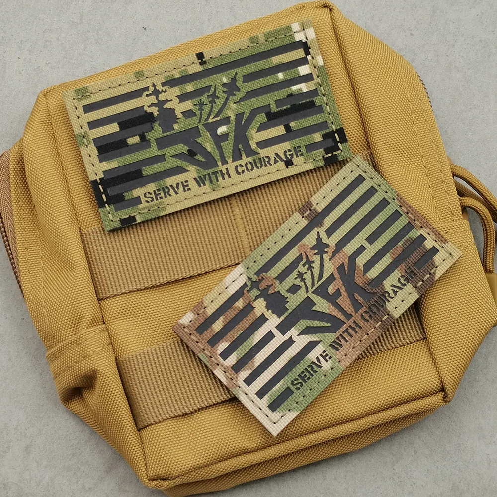 สหรัฐอเมริกายุทธวิธี JFK Multicam บริการความกล้าหาญป่าผ้าไนลอนดิจิตอลเลเซอร์ IR ยุทธวิธีแพทช์เย็บกระเป๋าหมวกเสื้อโค้ทแพทช์