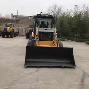 Maquinaria de Movimiento de Tierras, Retroexcavadora Hidráulica con Motor Eaton de 8 Toneladas, Mini Cargadora con Martillo, 1 Año de Garantía - Product Image 3