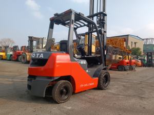 Moteur GPL d'origine japonaise d'occasion pour chariot élévateur 3 tonnes, dimensions du fourche 1220x125mm - Product Image 2