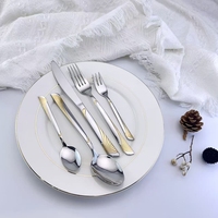 MYD Vente en gros Ensemble de couverts en acier inoxydable de haute qualité Couverts à manche plaqué or incluant fourchette cuillère couteau pour les mariages