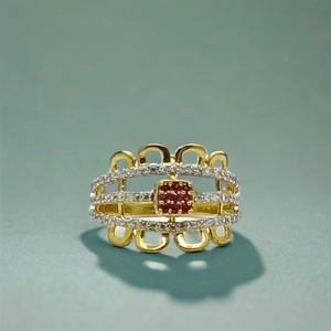 Bague élégante en or 22 carats avec des bandes de diamants et un centre en pierre rouge, bague élégante pour femme - Product Image 2