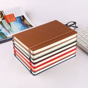 Carnet A5 en cuir PU ligné à points avec logo personnalisé, reliure cousue, logo en relief, impression UV - Product Image 1