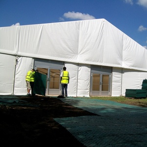 Grande Tendone Industriale da Magazzino 1000-3000 Mq Tenda Commerciale per Eventi Esterni con Copertura in PVC Impermeabile e Struttura in Alluminio per Feste - Product Image 6
