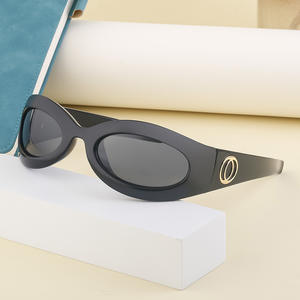 Gafas de Sol para Mujer ZS-98058, Lentes de PC Negras con Protección UV400, Estilo Y2K, para Ciclismo, Viajes y Actividades al Aire Libre, Diseño de Moda - Product Image 1