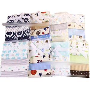 Mantas de Bebé de Algodón Orgánico Suave y Transpirable de 76*76cm, Antiácaros, con Diseño de Dibujos Animados, Juego de 4 Piezas para Todas las Estaciones - Product Image 1