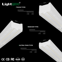 Suspension linéaire LED en aluminium, système d'éclairage modulaire pour plafond, hall et entrepôt, design moderne et épuré