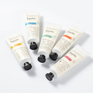 Jmella en France Maison Soir Crème pour les mains vegan hydratante et nourrissante parfumée aux ingrédients végétaux - Product Image 1