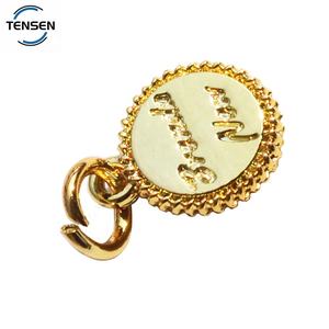 Fournisseur d'étiquettes de bijoux en métal gravé avec logo personnalisé forme ronde pendentif à breloques en métal couleur or <span class=keywords><strong>pour</strong></span> <span class=keywords><strong>collier</strong></span> - Product Image 3