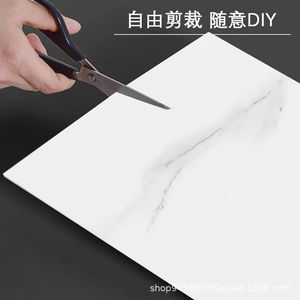 Papel pintado autoadhesivo de PVC de 30x30 cm, impermeable, con patrón geométrico, para decoración de paredes de cocina y baño - Product Image 4