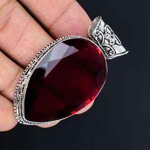 Mozambique Grenat Gemstone Pendentif Grande Taille Gemstone Fine Pendentif Fait à la Main 925 Argent Plaqué Cadeau Fête des Pères - Product Image 3