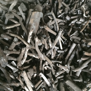 Black Lytchee Coco y bambú Stick con Hookah Shisha BBQ Briquetas de carbón fabricadas en Vietnam - Product Image 1