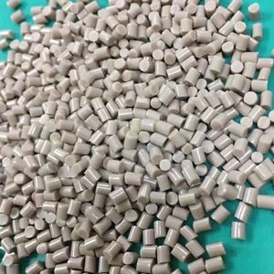 Peek Kt-880 CF30, Resistente a Altas Temperaturas, Resistente al Desgaste, Retardante de Llama, Reforzado con 30% de Fibra de Carbono, Índice de Flujo de Fusión de 450g - Product Image 2
