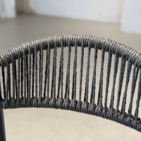 Chaises d'extérieur en métal avec sièges et dossiers en corde tressée pour jardin et terrasse