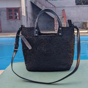 Sac fourre-tout en raphia écologique, tissé à la main, durable, grande capacité, avec fermeture personnalisée pour le transport quotidien et la plage - Product Image 1