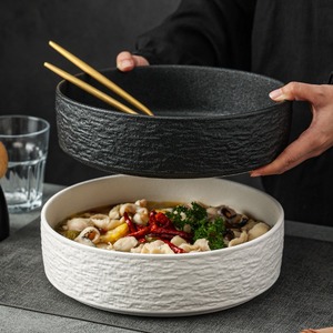 Mangkuk Keramik Minimalis Gaya Jepang Berkualitas Tinggi Warna Hitam Putih dengan Lapisan Bawah (Underglaze) Aman untuk Microwave, Cocok untuk Rumah & Restoran - Product Image 3