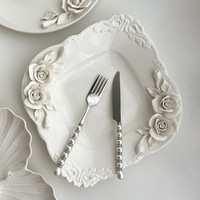 Ensemble de vaisselle en porcelaine jetable de style européen, bol à plantes en relief fait à la main, assiette, tasse, cadeaux d'affaires, exquis, dessert