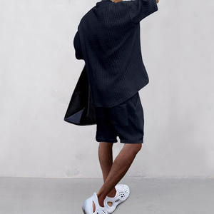 RUIQUWIN OEM T-shirt à manches courtes décontracté de luxe de haute qualité, short et col en V pour hommes, ensemble de survêtement d'été - Product Image 3