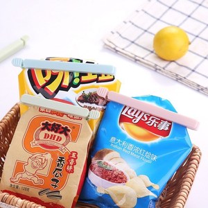 <b>Plain</b> Color Sealing Clips 5 Pack Foldable Plastic Bag Clips For Food Preservation Small Snack Bag Sealing <b>Tool</b> Reusable - Product Image 3