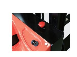 רדיוס הסיבוב הקטן ביותר 1.5 טון stacker מלגזה סוללה מופעל לוח חשמלי עם מטען לוח - Product Image 4