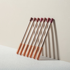 <span class=keywords><strong>Crayon</strong></span> à lèvres en bois MLM personnalisé, naturel, végétalien, sans cruauté, fini mat doré, facile à appliquer, longue tenue, waterproof - Product Image 5