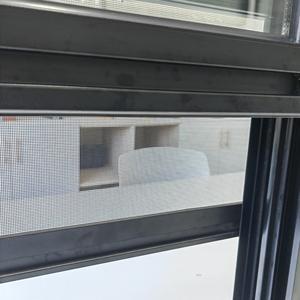 PENJOY Best Seller Fenêtre coulissante verticale moderne en aluminium à double vitrage Low-E, installation facile pour hôtel - Product Image 6