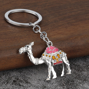 Pendentif <span class=keywords><strong>Breloque</strong></span> en Métal Doré Grand Format Personnalisé avec Logo 3D Designer Camel Baby Dessert pour Chaînes, Sacs, Porte-clés, Fabrication de Bijoux, Fournisseur en Gros - Product Image 2