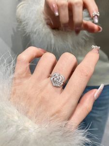 Ensemble de bijoux Xinfly Fashion, bague en forme de fleur Earl en Pt950 et collier et boucles d'oreilles en diamants cultivés en laboratoire, sur mesure - Product Image 3