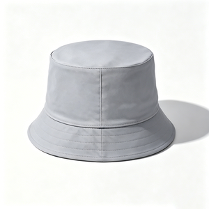 Chapeau Bob Unisexe Gris avec Logo Brodé en 3D - Protection UV UPF 50+ pour Voyages et Activités de Plein Air (Style Image) - Product Image 3